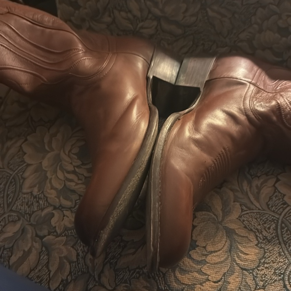 Tecovas HAZELNUT Brown and  Accessories - Picture 9 of 12